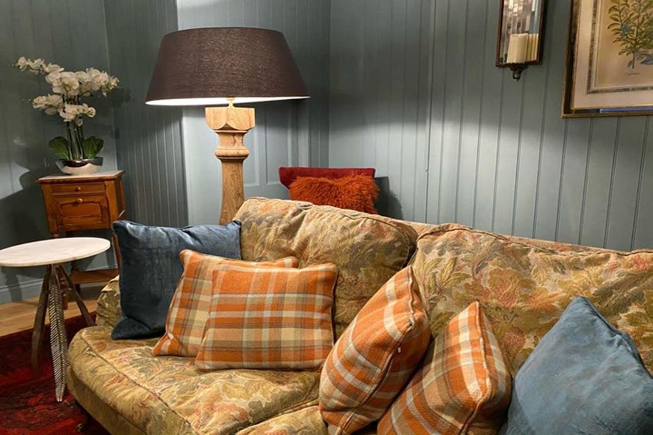 Bampton Townhouse Hotel Buitenkant foto